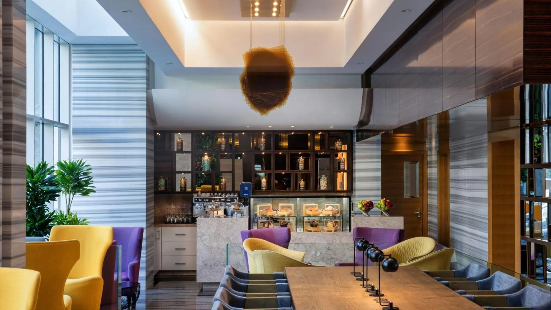 Отель Crowne Plaza Dubai Marina By Ihg