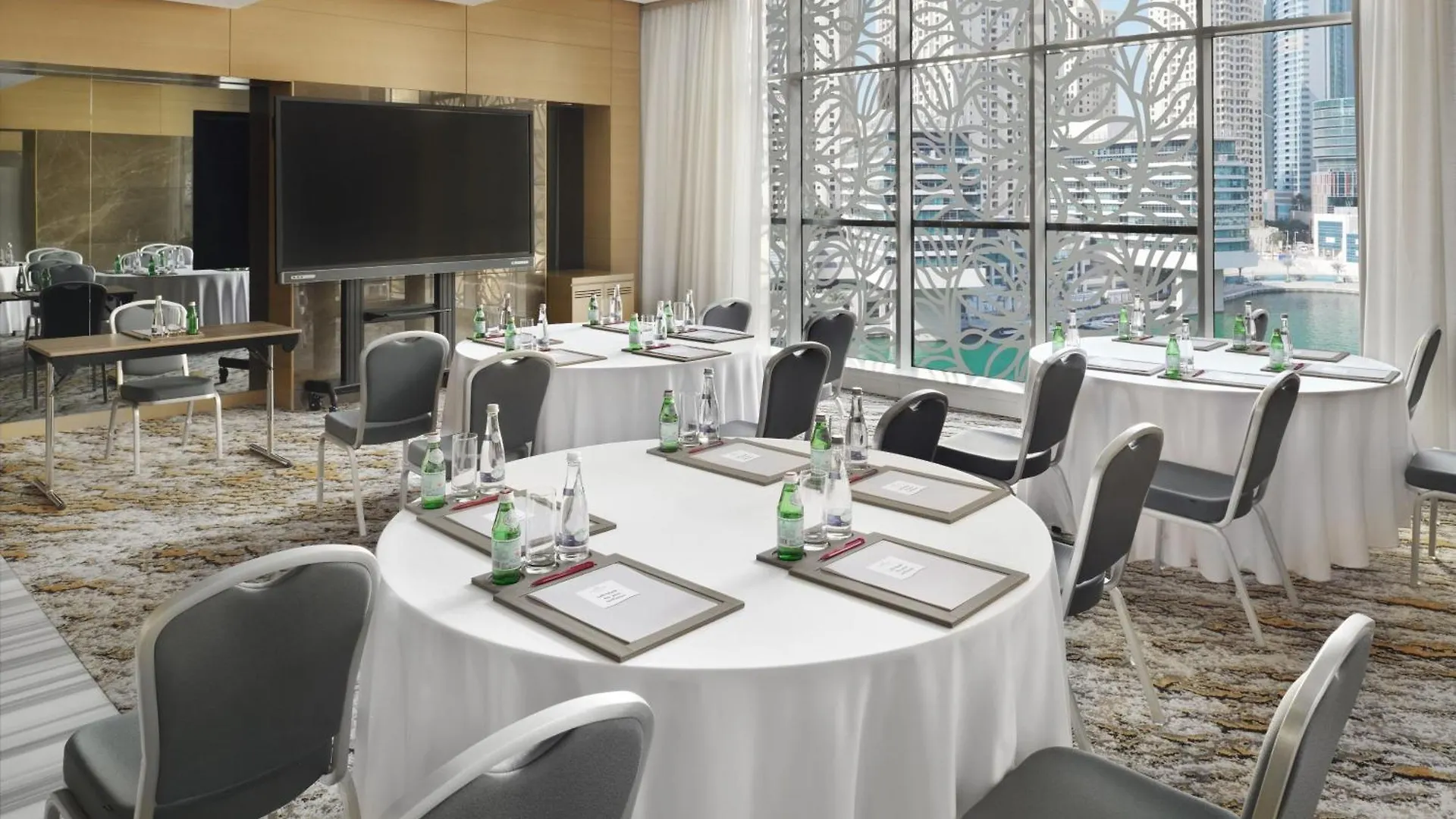 Crowne Plaza Dubai Marina By Ihg Hotel